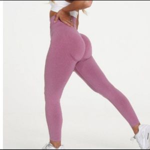 BNWOT Nvgtn Pastel Pink Seamless Leggings
